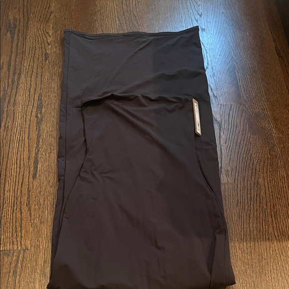 SKIMS Tube dress fits everybody - Picture 4 of 6